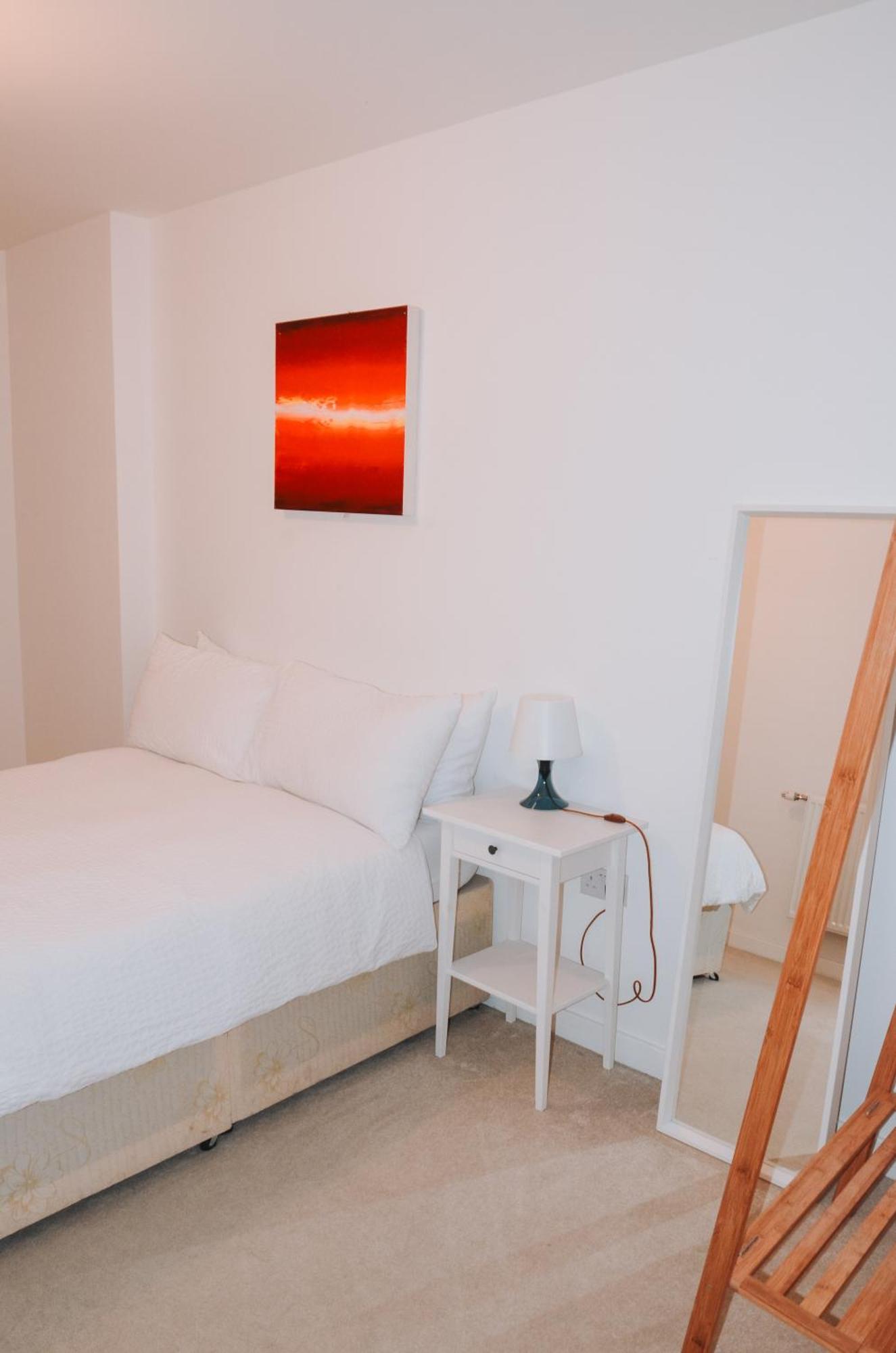 Spacious And Luxury 2 Bed 2 Bath Just 5 Minutes Walk From The Underground Apartamento Londres