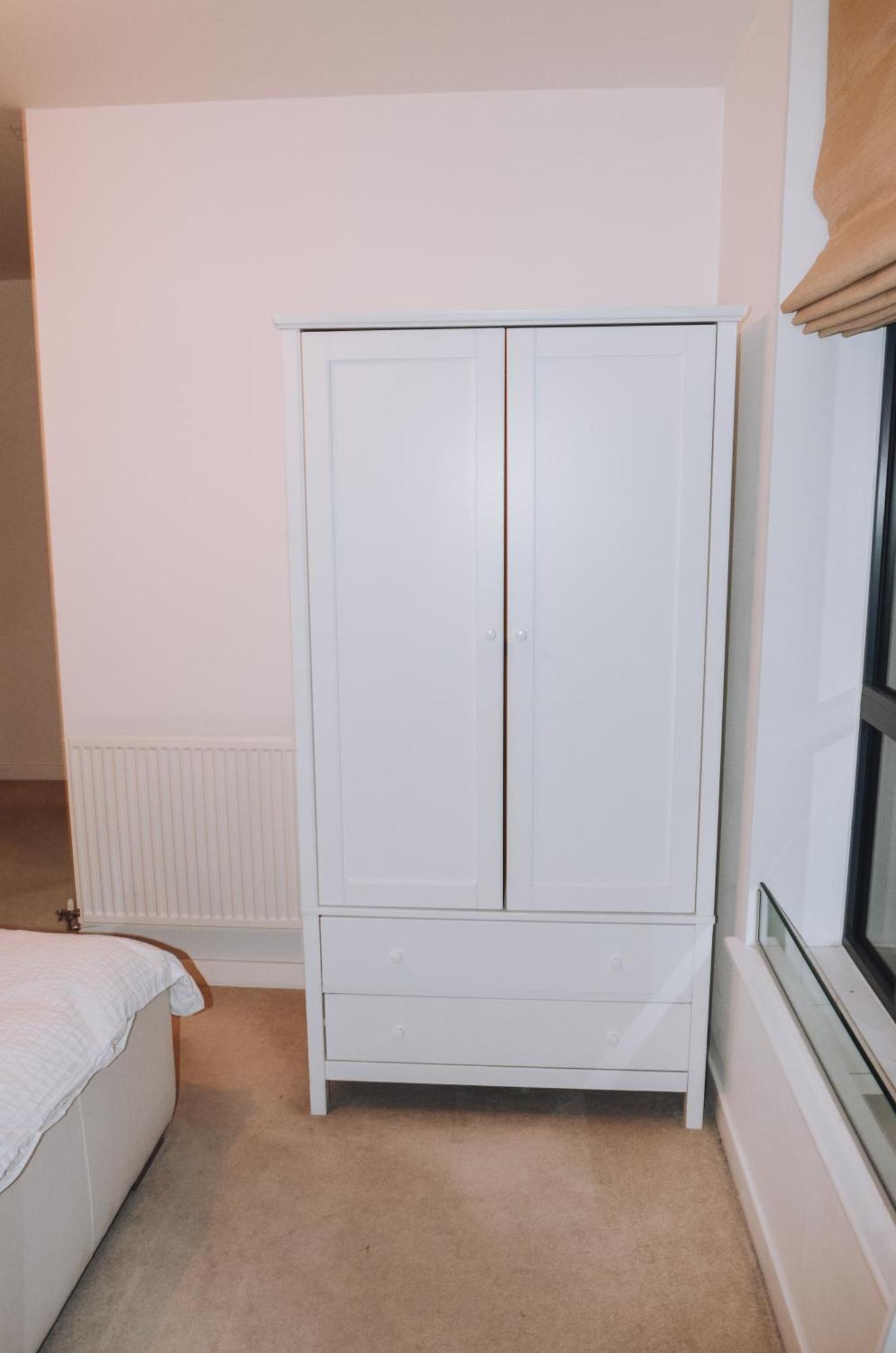 Spacious And Luxury 2 Bed 2 Bath Just 5 Minutes Walk From The Underground Londres